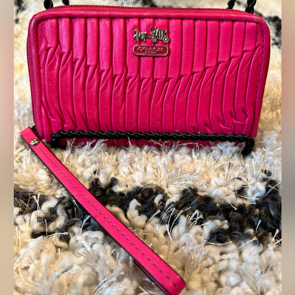 Coach | Madison Zippered Wristlet | Pink Ruched Leather with Gray inside |